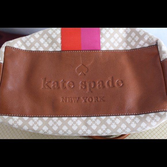 Kate Spade monogram Purse - Picture 4 of 4